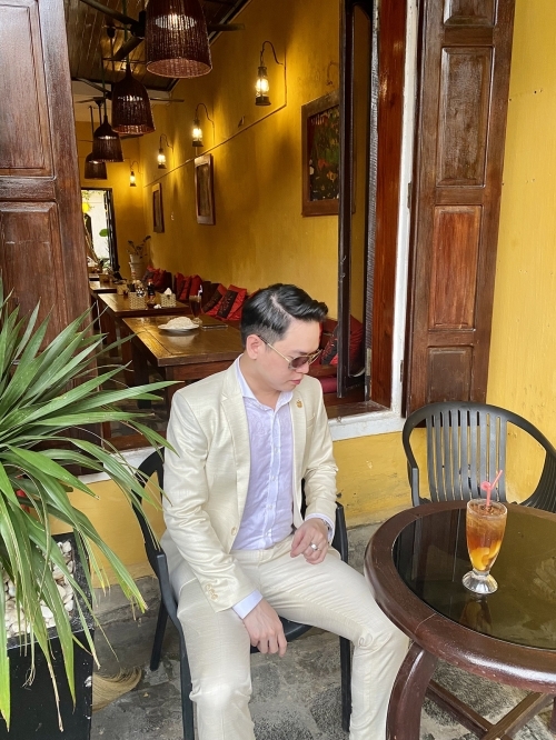 Đồng Phục Văn Phòng Cao Cấp – Nâng Tầm Thương Hiệu Doanh Nghiệp